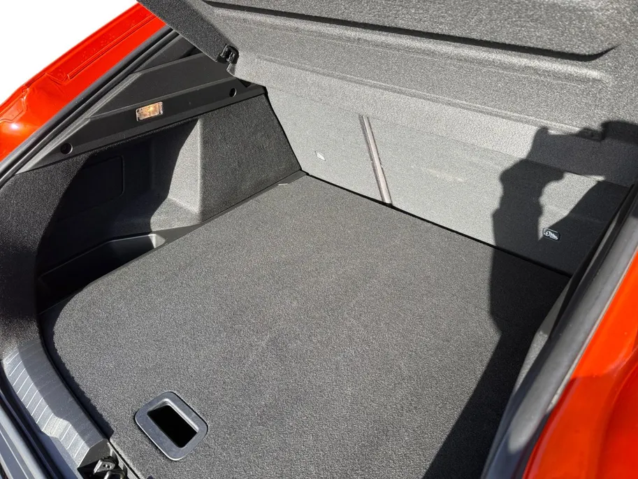 Renault Arkana 1.3 TCe 140 RS-LINE | LAGE KILOMETERS | ACHTERUITRIJCAMERA | STOEL VERWARMING | ELEKTRISCH VERSTELBARE BESTUURDERSTOEL |