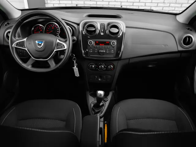 Dacia Sandero TCe 90 Easy-R Serie Limitee Royaal | automaat | airco | trekhaak | LM velgen