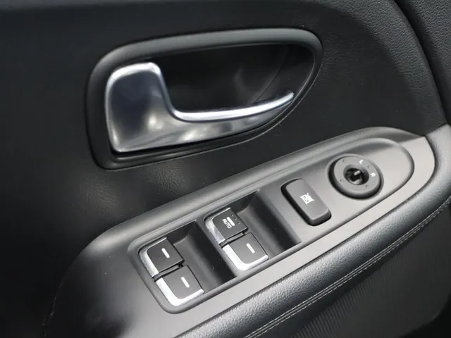 Kia Carens 2.0 GDi BusinessLine Automaat Trekhaak