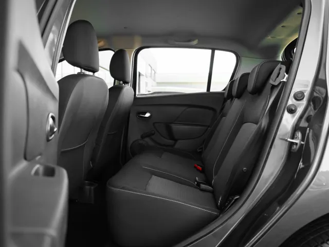 Dacia Sandero TCe 90 Easy-R Serie Limitee Royaal | automaat | airco | trekhaak | LM velgen