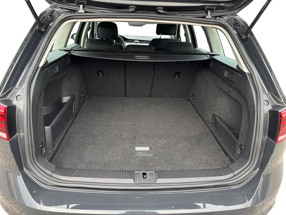 Volkswagen Passat Variant 1.4 TSI PHEV GTE Business | Trekhaak | Camera | ADA | Stoel Verw |