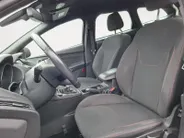 Ford Focus 1.0 ST-Line Wagon | Nieuwe distributieriem | Parkeersensoren | Navigatie | Climate Control | Voorruitverwarming | 17' Lichtmetaal | Trekhaak
