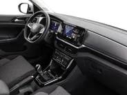 Volkswagen T-Cross Life Edition 1.0 TSI 95 PK 5 versn. Hand · Comfort pakket · Parkeersensoren voor en achter ·