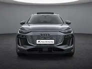 Audi Q6 e-tron S edition performance 100 kWh 306pk · SOH 98,1% · Panoramadak · Warmtepomp · 360 Camera · Wegklapbare Trekhaak · Bang & Olufsen · Kuipstoel · 21'' Inch · Garantie t/m 21-01-2031 of 100.000km