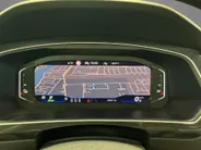 Volkswagen Tiguan 1.4 TSI 245pk DSG eHybrid Life Business · Panoramadak · 360 Camera · Inklap. Trekhaak · Head-Up Display · Dodehoeksensor · Parkeer Assistent ·