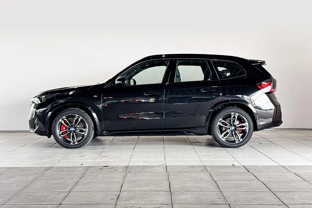 BMW iX1 eDrive20 67 kWh