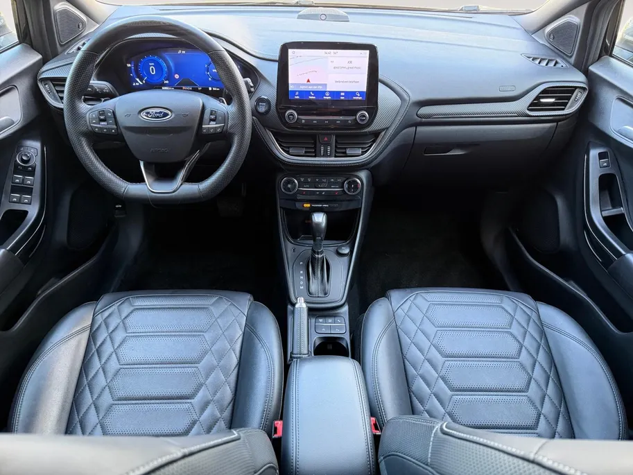 Ford Puma Vignale | Dealer onderhouden | Automaat | Winter pack | BLIS | Adapt. Cruise control | Lederen bekleding | Elektr. Achterklep | 18' lichtmetalen velgen | Bovag garantie |