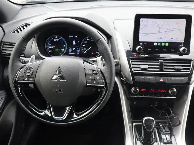 Mitsubishi Eclipse Cross 2.4 PHEV Executive AdaptiveCruise | Apple/AndroidAuto | AllSeaso