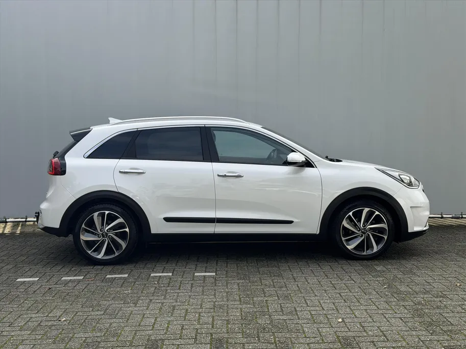 Kia Niro 1.6 GDi Hybrid 141pk DCT6 ExecutiveLine l Trekhaak l
