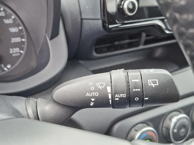 Toyota Yaris 1.0 VVT-i Active NAVI | CRUISE | CAMERA | NL-auto | rijklaarprijs !!