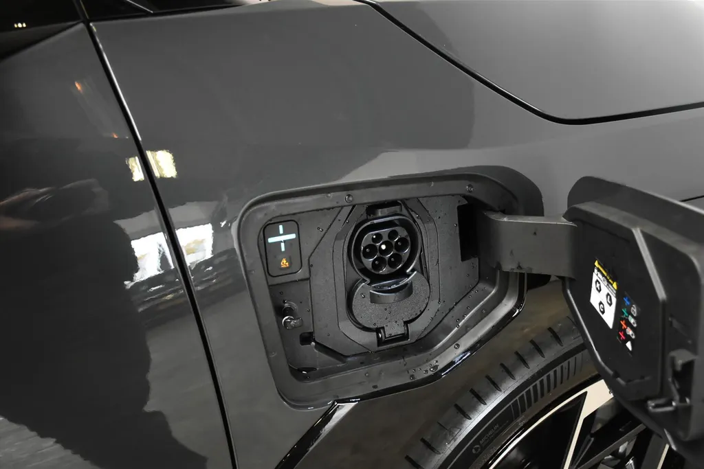 Kia EV4 81,4 kWh 204PK GT-Line Business Edition NIEUW VOORRAADACTIE DIRECT LEVERBAAR
