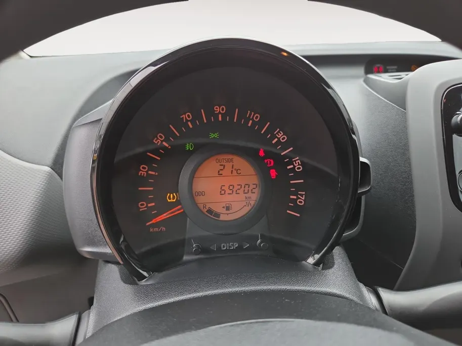 Peugeot 108 1.0 e-VTi Active | Zeer nette auto | Apple CarPlay & Android Auto | Volledig onderhouden | Achteruitrijcamera | 12 Maanden BOVAG Garantie |