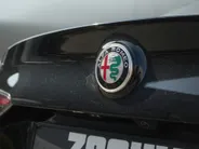 Alfa Romeo Giulia 2.0 Turbo 280 PK Competizione Q4 AWD | Harman | Veloce | 19'