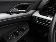 Volkswagen Golf 1.0 eTSI 110pk DSG Life · Camera · Apple/Android Car Play · Navigatie · P-Sensoren · 16'' Inch · Garantie t/m 04-02-2028 of 100.000km