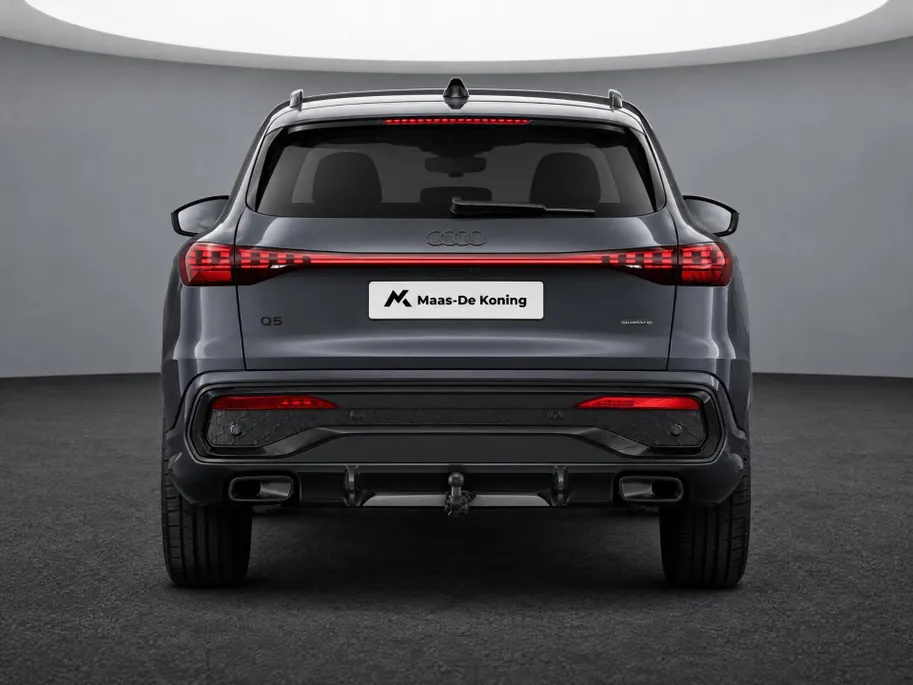 Audi Q5 e-hybrid quattro S edition Competition 367 PK · Trekhaak elek. wegklapbaar · Winterpakket · Privacy glas
