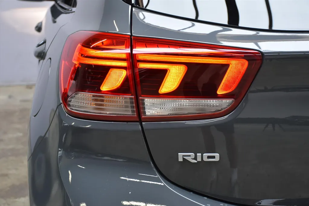 Kia Rio 1.0 T-GDI MHEV 100pk GT-Line Edition Carplay Cruise Climate