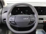 Kia EV3 Plus Advanced 81.4 kWh | Stuur/stoelverwarming | Schuifdak | Camera | Elek. stoelverstelling | 19' LM | Dodehoek detectie | Clima | LED |