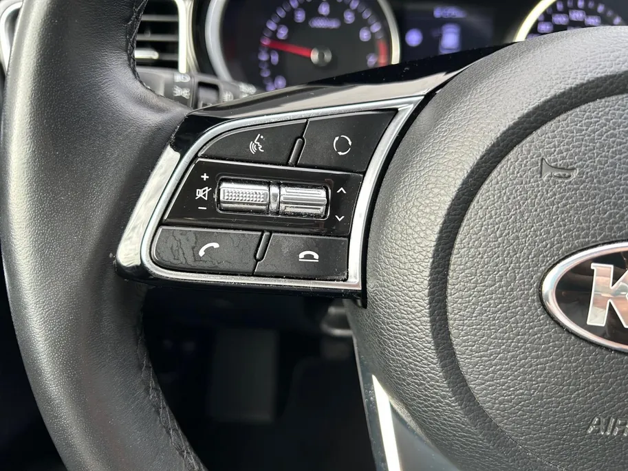 Kia Ceed Sportswagon 1.0 T-GDi DynamicPlusLine | Apple Carplay / Android Auto | Navigatiesyteem | Parkeersensoren + Camera Achter | Licht + Regensensor | Stoel + Stuurverwarming | Cruise Control | Climate Control | Rijstrooksensor + Correctie |