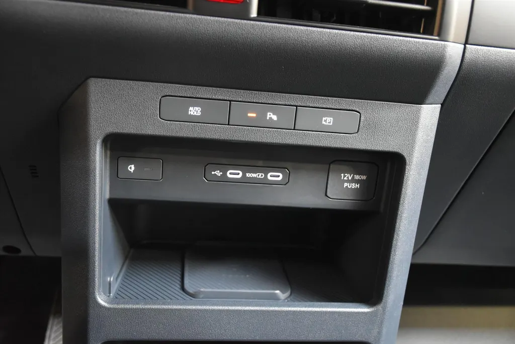 Kia PV5 Cargo 71,2 kWh 163pk L2H1 Elite