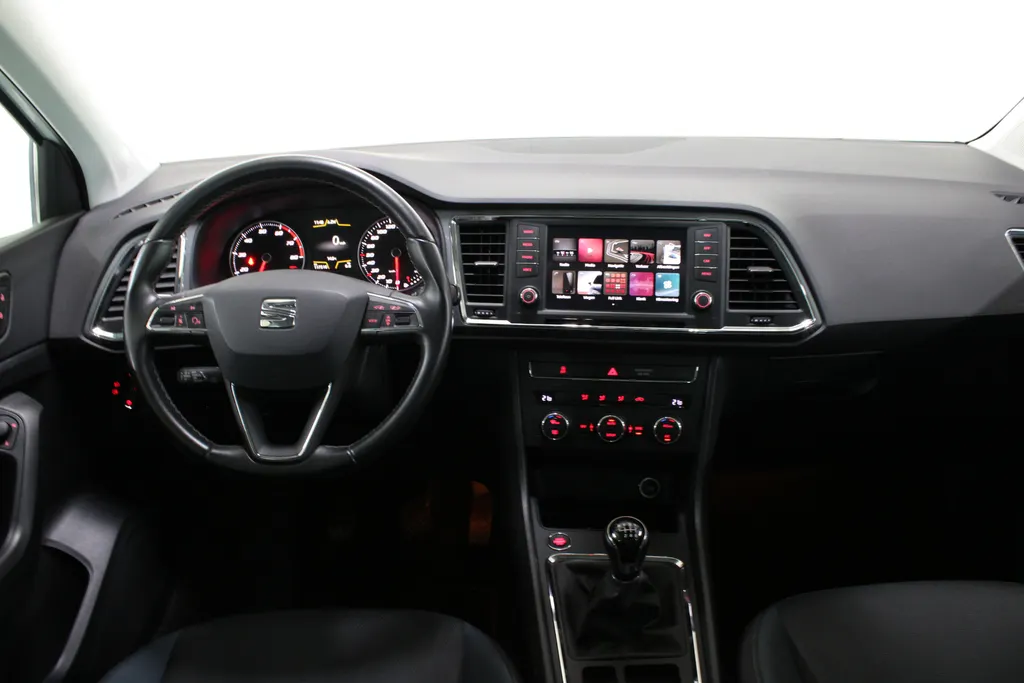 SEAT Ateca 1.4 EcoTSI Style Business Intense / Camera / Full led / Keyless / Navi. /