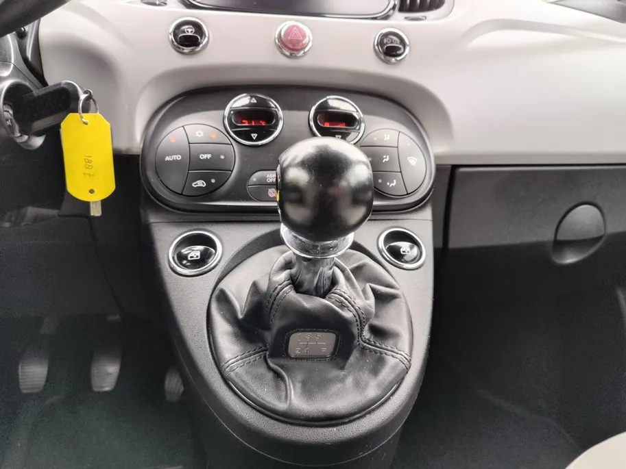 Fiat 500 1.2 Star Cabriolet! Navigatie, Airco Etc! Super mooie uitvoering! NU RIJKLAAPRIJS incl. 12 Maandag GARANTIE! Premiumpakket GRATIS!!
