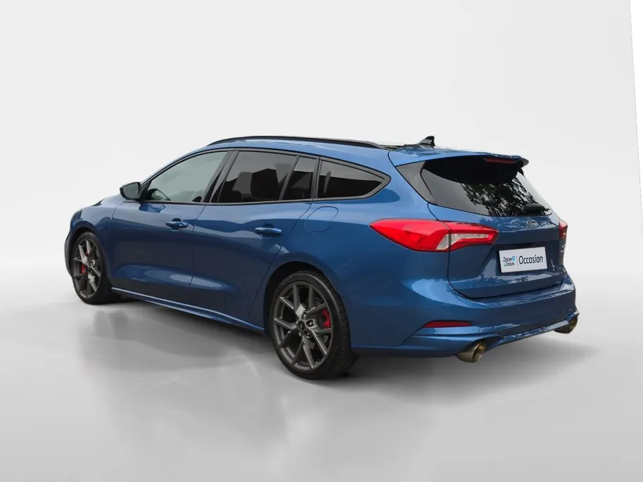 Ford Focus Wagon 2.3 EcoBoost ST-3 | Performance Pack | Panoramadak | Trekhaak | Winter Pack | Achteruitrijcamera | Adapt. Cruise Control | 12 maanden garantie! |