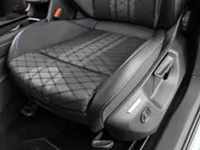 Volkswagen Tiguan 1.5 204pk DSG eHybrid R-Line Edition · Panoramadak · Wegklapbare Trekhaak · 360 Camera · Massage · 19'' Inch · Garantie t/m 15-09-2030 of 100.000km