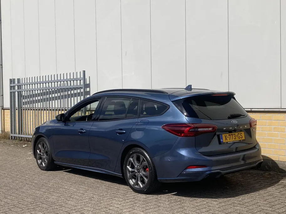 Ford Focus 1.0 EcoBoost Hybrid 155pk Automaat ST Line X Wagon Navigatie - Apple Carplay/ Android Auto - Winter Pack - Driver Assistance Pack