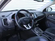 Kia Sportage 2.0 X-ecutive Plus Pack | Trekhaak | 17' LM | Parkeersensor achter | Half leer/stof | Navi Pioneer incl. Apple CarPlay/Android Auto | Cruise | Clima | Automaat |