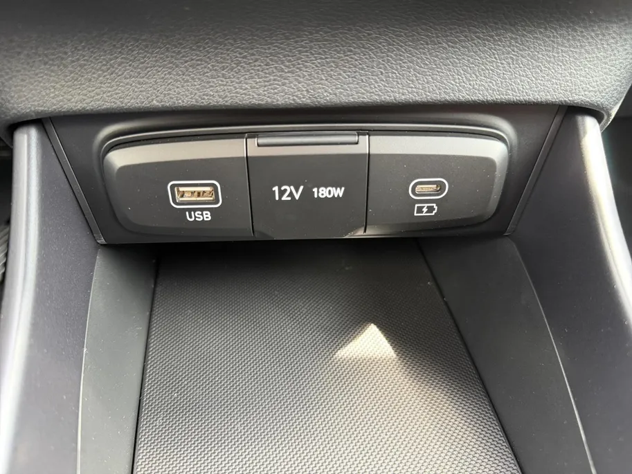 Hyundai i20 1.0 T-GDI E-Motion | SUPER GAVE ACTIE, NU KORTING TOT €5.000,- KORTING | OP=OP | UIT VOORRAAD LEVERBAAR |