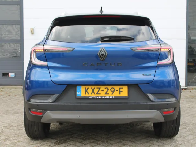 Renault Captur 1.6 E-Tech full hybrid 145 PK Esprit Alpine | 360 Camera | Harmon Kardon akoestiek | best. stoel voor elektrisch bedienbaar | Pack winter |