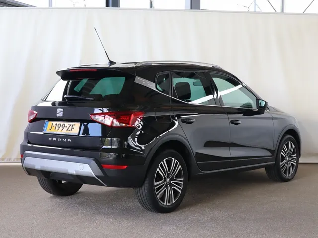 SEAT Arona 1.0 TSI Xcellence Business Intense | Stoelverwarming | Camera