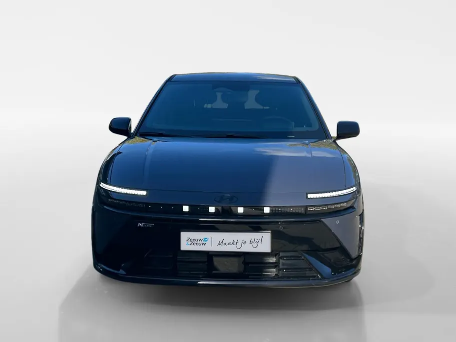 Hyundai IONIQ 3 N Line 61 kWh NU NIEUW TE BESTELLEN BIJ ZEEUW&ZEEUW ROOSENDAAL, BELDER 37 !!!! LET OP: Prijs is vanafprijs vanaf de Select uitvoering 42kWh niet getoond model!