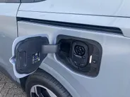 Ford Tourneo Courier Titanium 100% Elektrisch 43kWh 136 pk Apple Carplay/Android Auto - Winterpack - trekhaak