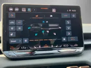CUPRA Terramar 1.5TSIe-Hybrid 150kW/204PK · Panoramadak · Trekhaak · Leder/Alcantara kuipstoelen · SENNHEISER Audio ·   Garantie t/m 05-10-2030 of 100000km.