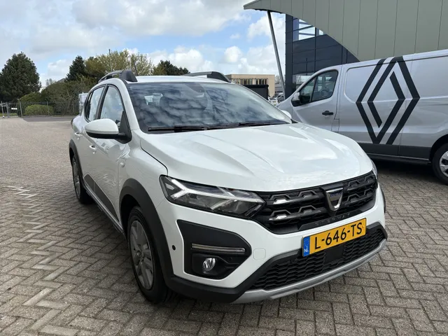 Dacia Sandero Stepway 1.0 TCe 90 Comfort | climate control | achteruitrijcamera | cruise control