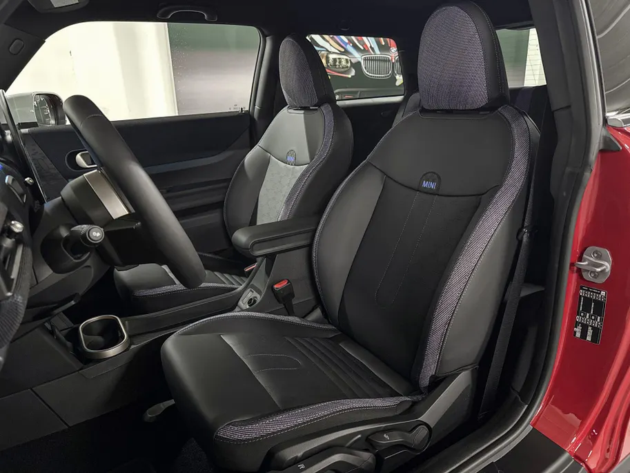 MINI Cooper 3-deurs C