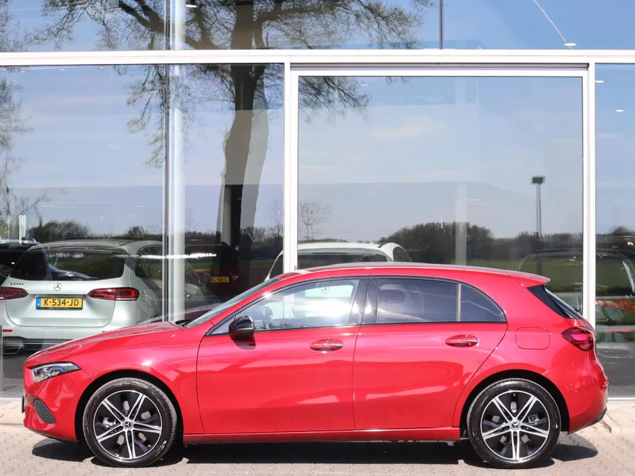 Mercedes-Benz A-Klasse 250 e Star Edition Luxury Line l Keyless l Achteruitrij camera l Stoelverwarming l Leder