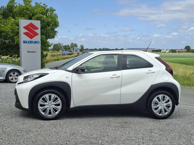 Toyota Aygo X 1.0 VVT-i MT Play AIRCO | CRUISE | NL-auto | rijklaarprijs !!