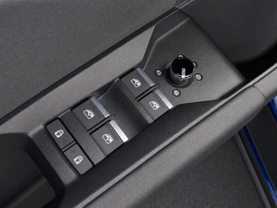 Audi Q4 e-tron 45 quattro Advanced edition 82 kWh 210kW/286PK · Panoramadak · Trekhaak · Camera · Apple/Android Car Play · Adaptive Cruise Control · Elektrische stoelverstelling · Stoelverwarming · Drive select