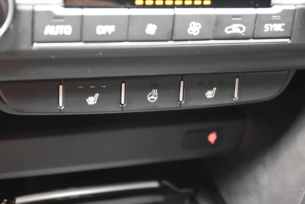 Kia Ceed 1.0 T-GDi 100pk Design Edition