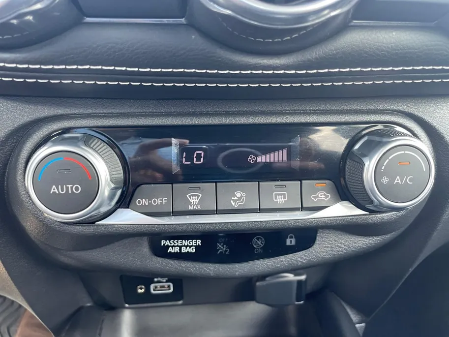 Nissan Juke 1.6 Hybrid Tekna *Navi+Camera*Climate*Parc Assist*LM.Velgen*RIJK UITGERUST!