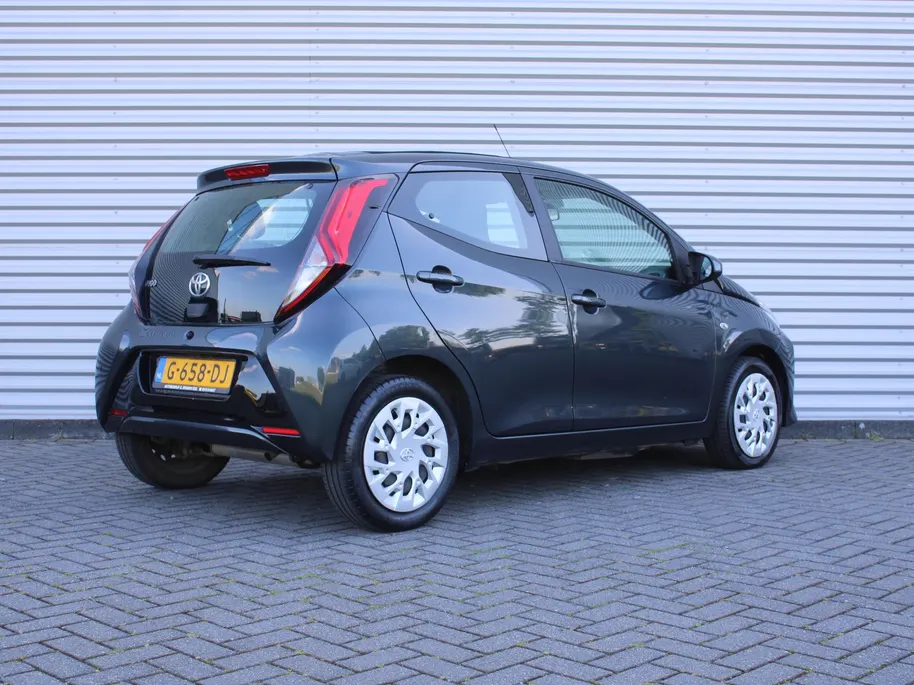 Toyota Aygo 1.0 VVT-i x-play limited | Camera | Elektrisch vouwdak | Android Auto/Apple Carplay | Airco | Cruise |