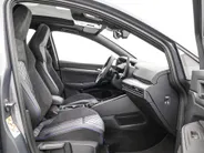 Volkswagen Golf variant R-Line Edition 1.5 eTSI 150 pk 7 versn. DSG · Assistance Pakket Plus · Panoramaschuif-kanteldak · Trekhaak inklapbaar, met elektrische ontgrendeling · Prijs is inclusief inruilpremie · MEGA SALE