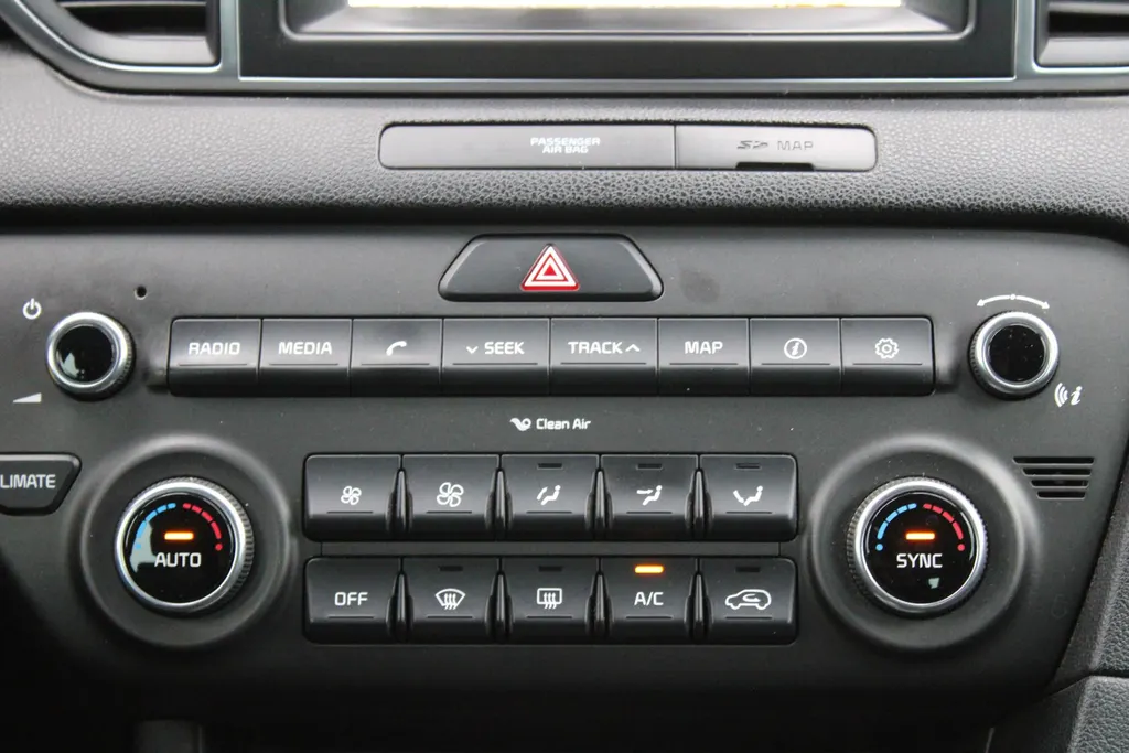 Kia Sportage 1.6 GDI First Edition | 17' LM | Navi | Airco | Cruise | Camera | PDC | Trekhaak |