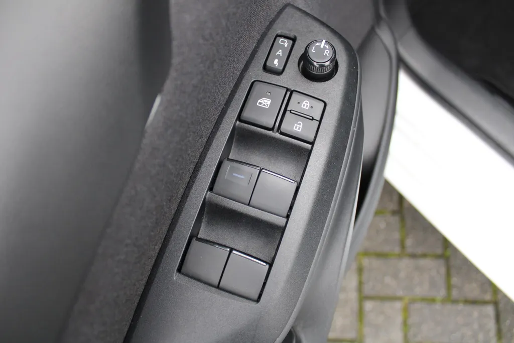 Mazda 2 Hybrid 1.5 Agile | Comfort pakket | Airco | 15' LM | Apple carplay / Android auto |