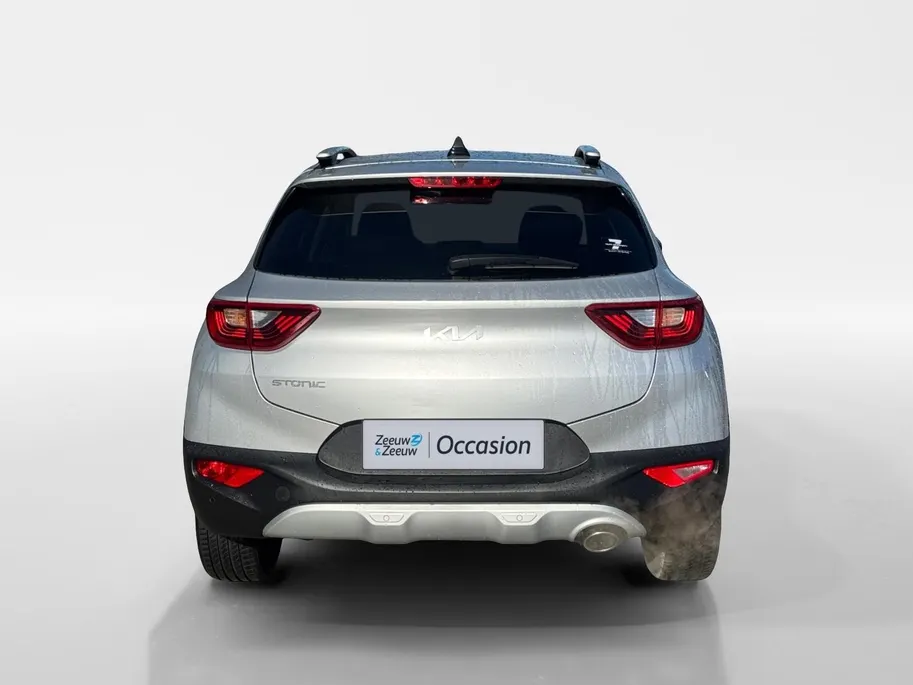 Kia Stonic DynamicLine Automaat | Navi | Clima | Camera | Cruise Control | LM Velgen | Apple Carplay | Android Auto
