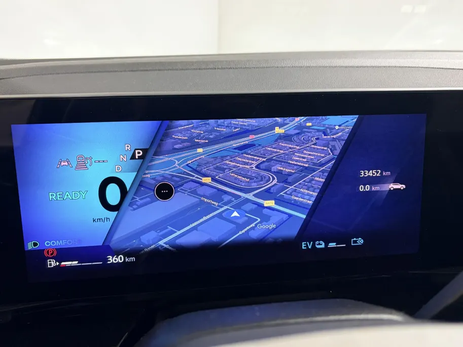 Renault Austral 200PK E-Tech Full Hybrid Techno Automaat | Camera | Parkeersensoren | Climate Control | Cruise Control | Apple CarPlay/Android Auto | Full LED | Licht & Regen Sensor | Lichtmetalen Velgen |