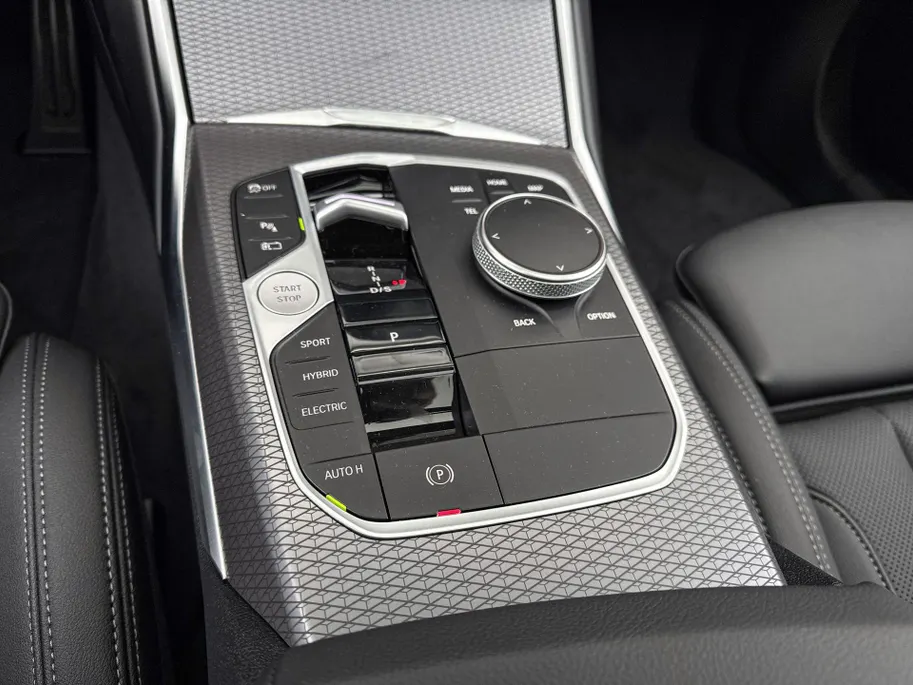 BMW 3 Serie Touring 330e
