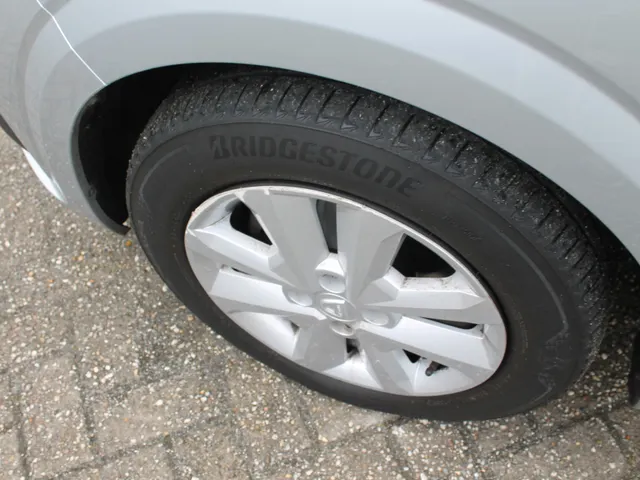 Dacia Sandero 1.0 TCe 100 Bi-Fuel Comfort | airco | cruise control | parkeersensoren